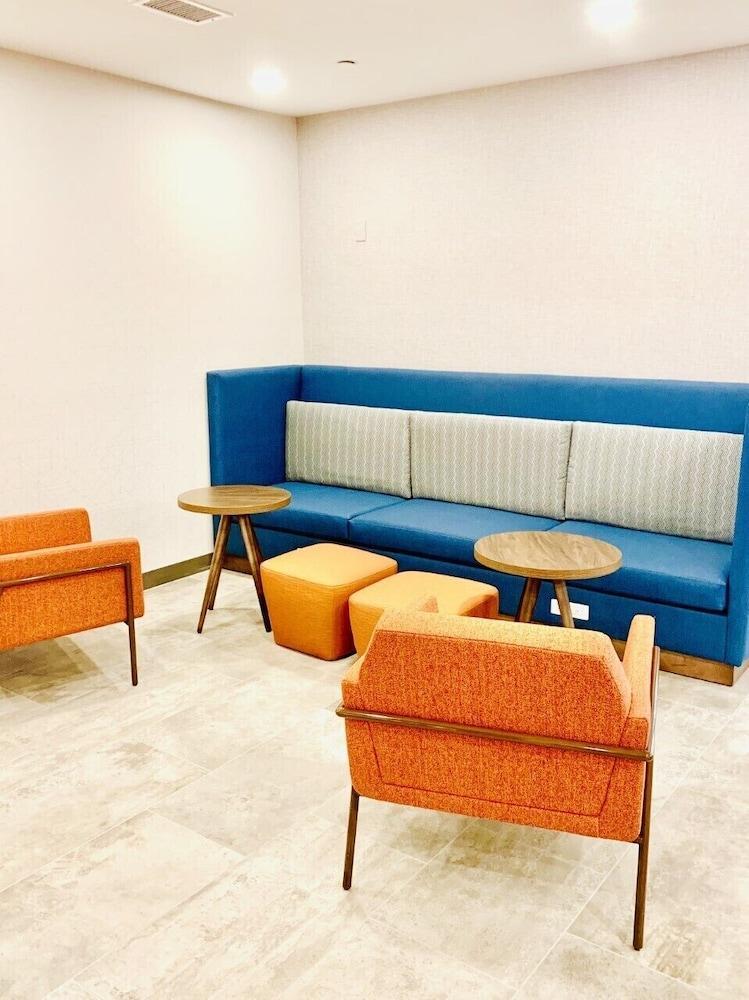 Hampton Inn Potomac Mills Woodbridge Esterno foto
