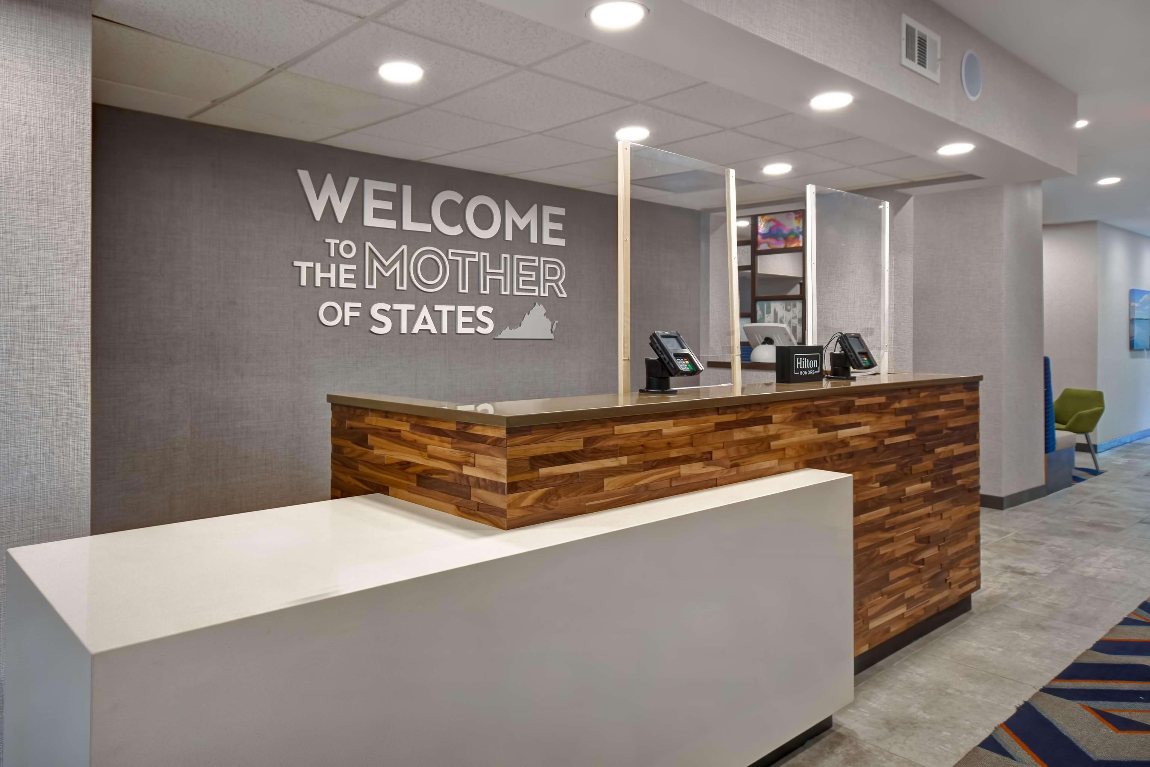 Hampton Inn Potomac Mills Woodbridge Esterno foto