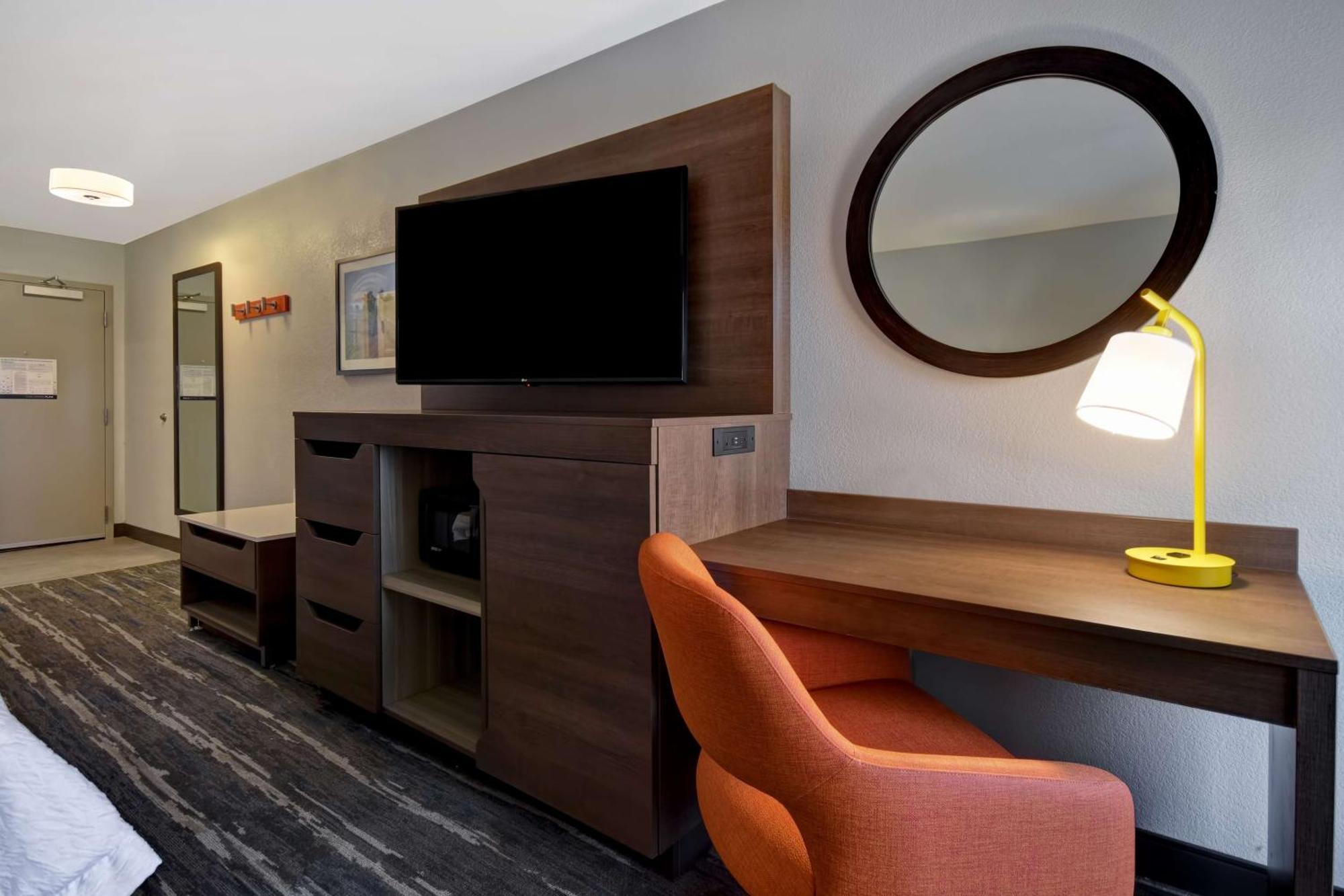 Hampton Inn Potomac Mills Woodbridge Esterno foto