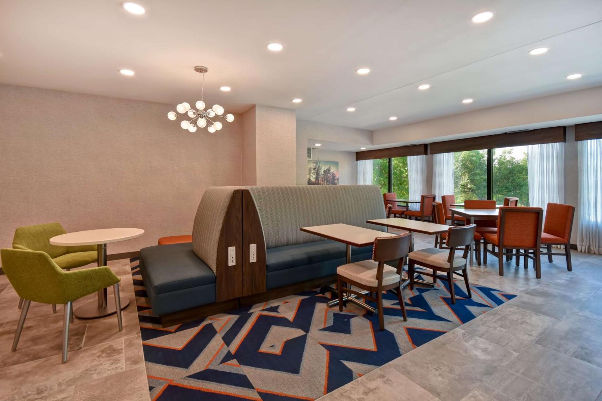 Hampton Inn Potomac Mills Woodbridge Esterno foto