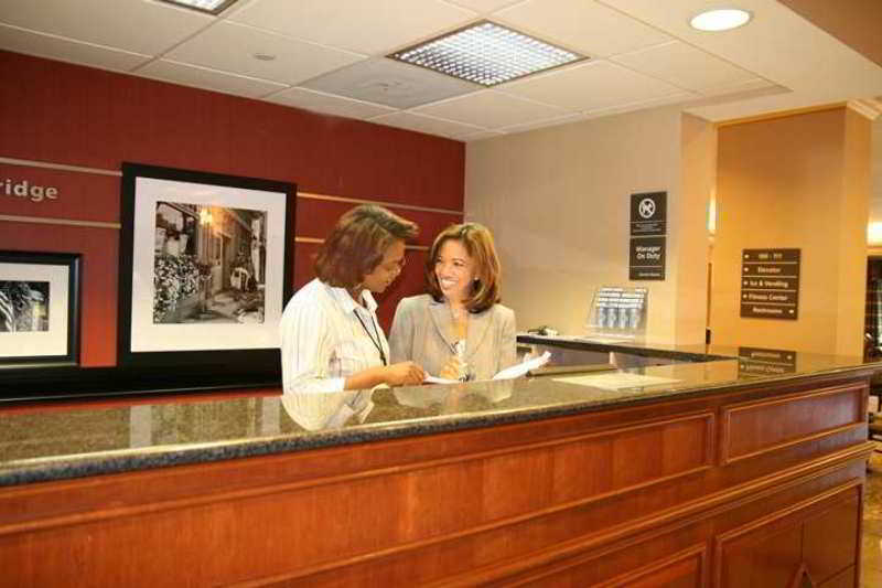 Hampton Inn Potomac Mills Woodbridge Esterno foto